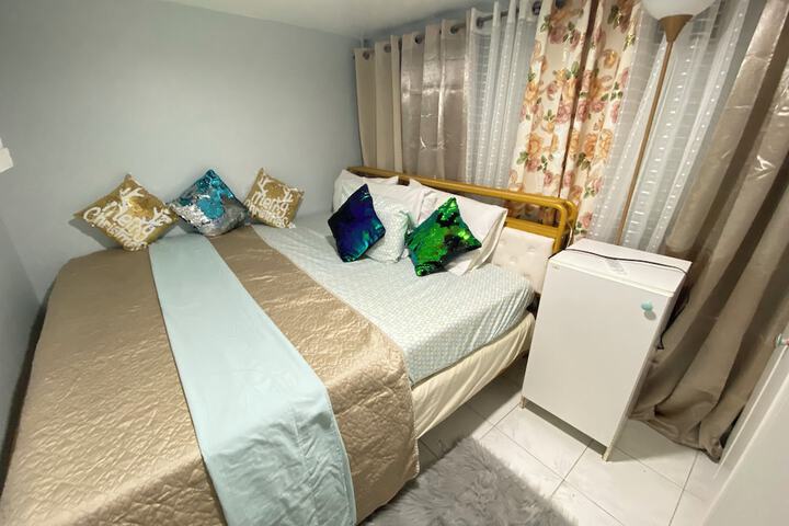 Nice 2 bedroom Apt With Patio