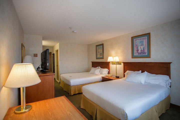 Room 21 of 32