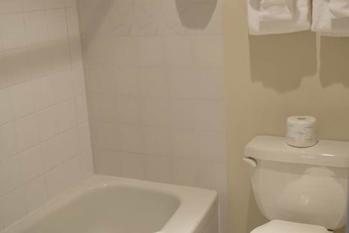 Room 116 of 191