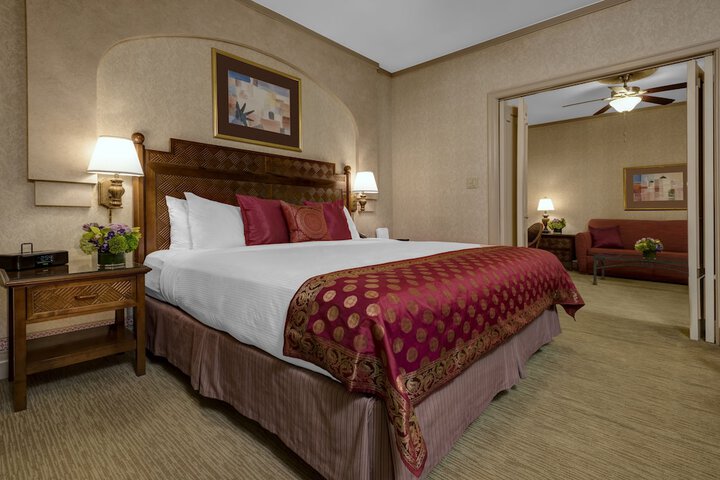 Room 21 of 39