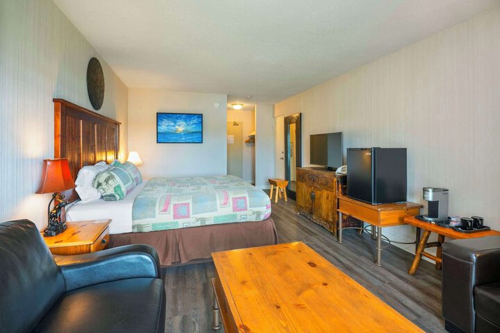Room 93 of 151