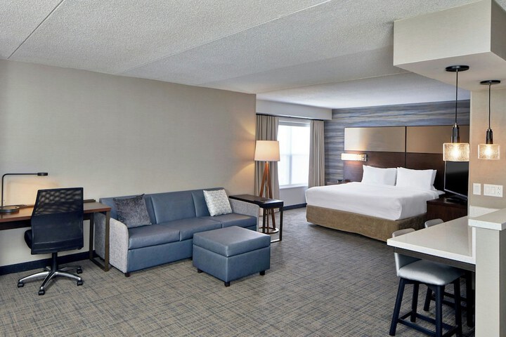 Room 33 of 56