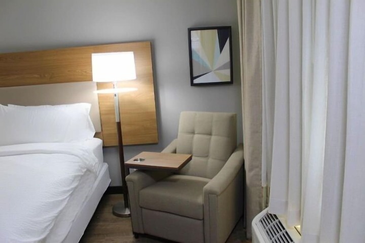 Room 20 of 48