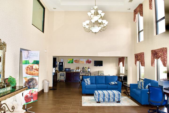 Hotel Interior 7 of 25