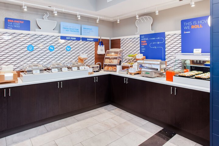 Holiday Inn Express Orange Beach by IHG
