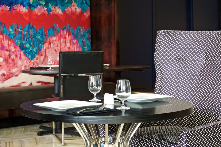 Dining 90 of 108