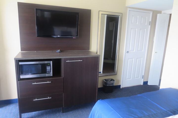 Room 15 of 37