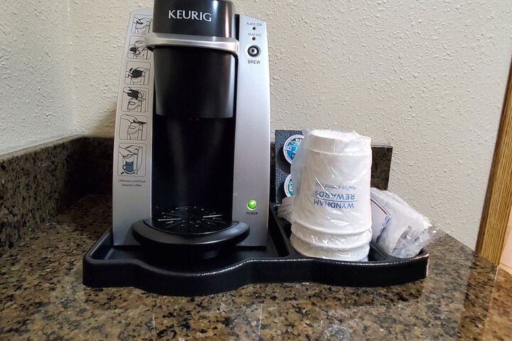 Super 8 by Wyndham Edmonton International Airport