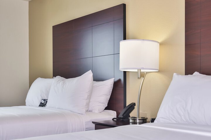 Cobblestone Hotel & Suites - Monte Vista