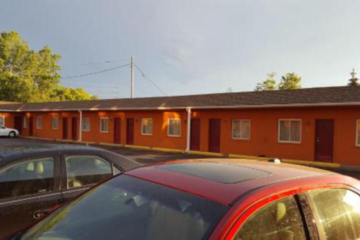 Mona Lisa Motel