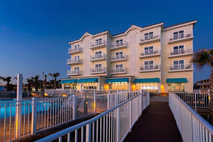 Hotel 3 of 56