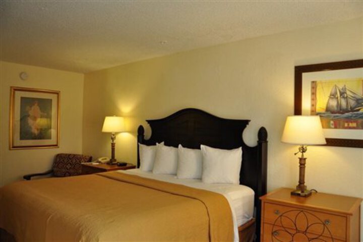 QUALITY INN AND SUITES EASTGATE