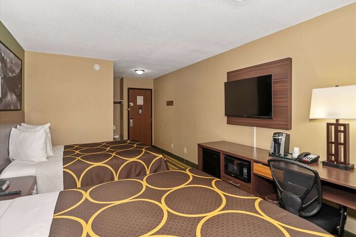 Super 8 by Wyndham Superior WI