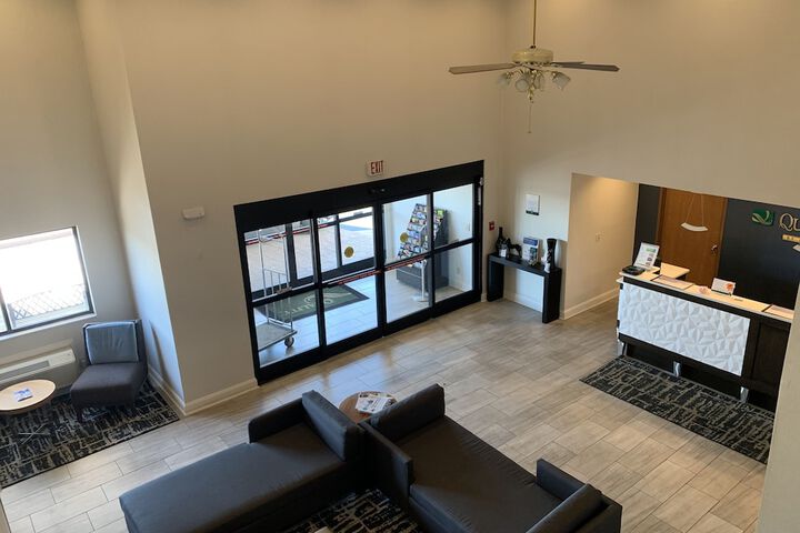 Hotel Interior 10 of 73