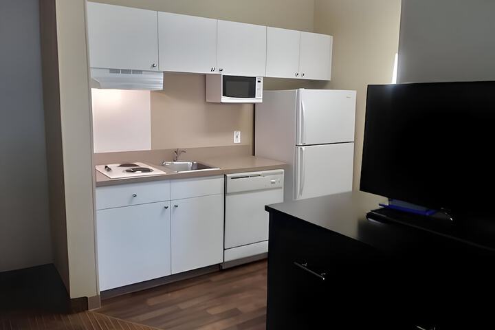Room 14 of 23