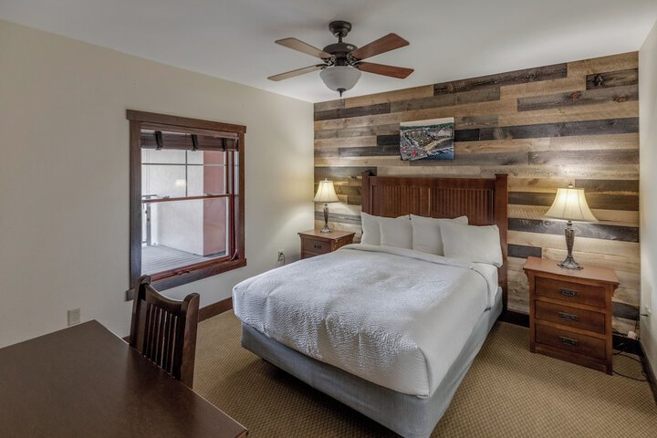 Room 75 of 250