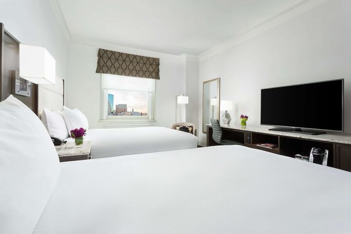 Room 73 of 144