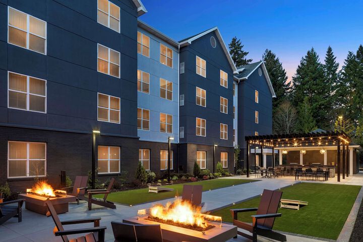 Hotel Exterior 42 of 42
