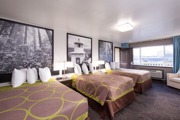 Room 18 of 35