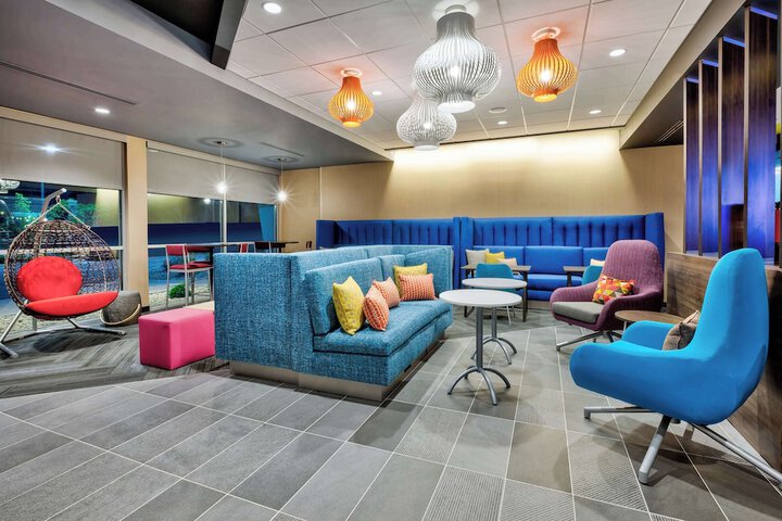Tru by Hilton Comstock Park Grand Rapids