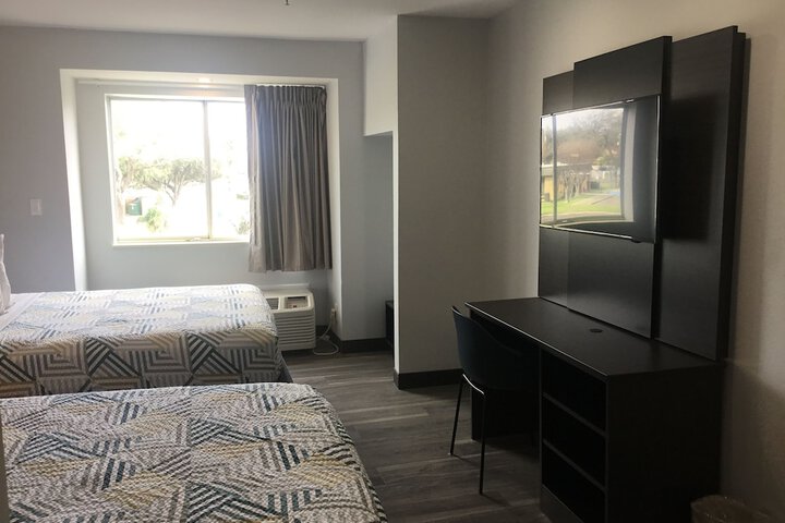Room 31 of 37