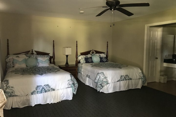 Room 15 of 23