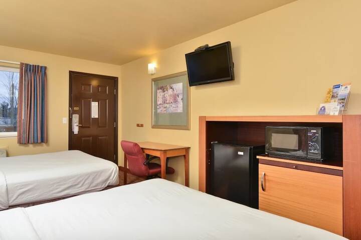 Room 8 of 22