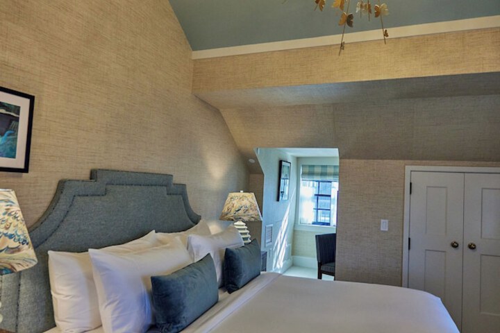 Room 29 of 32