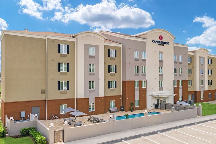Hotel 5 of 25