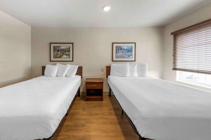Room 8 of 22