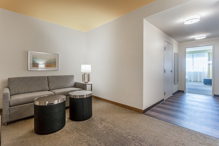 Holiday Inn & Suites Cedar Falls - Waterloo Event Center by IHG