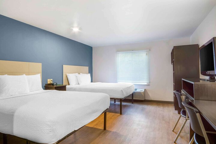 Room 11 of 20