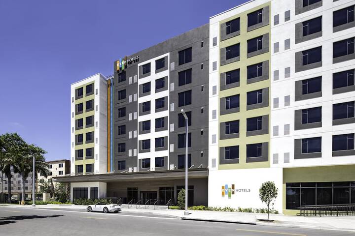 Hotel 2 of 111