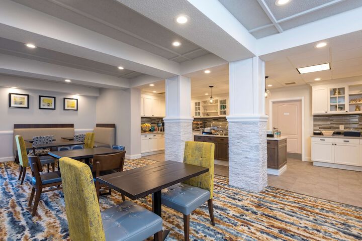 Homewood Suites by Hilton Bloomington