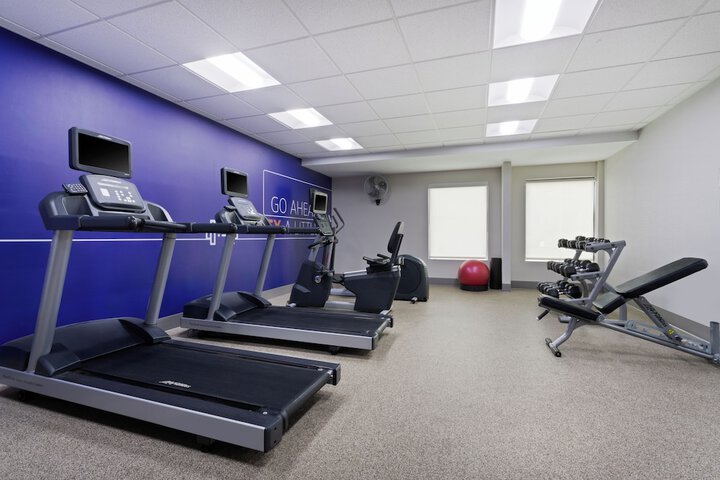 Holiday Inn Express & Suites Cincinnati Riverfront by IHG