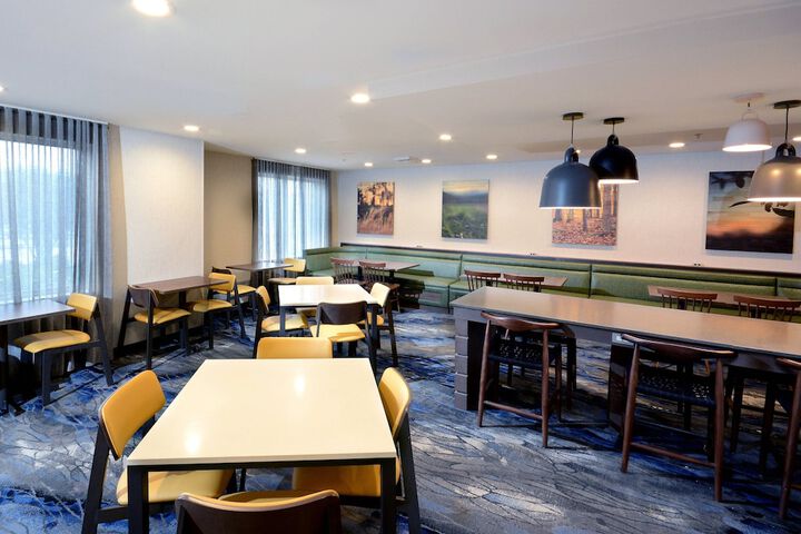 Hotel Interior 10 of 29