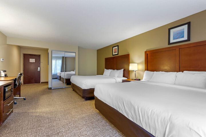 Comfort Inn & Suites Cambridge