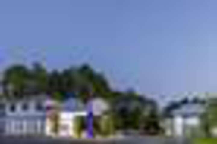 Hotel 4 of 156