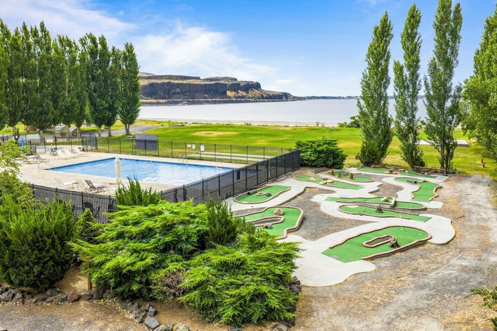 Smokiam RV Resort