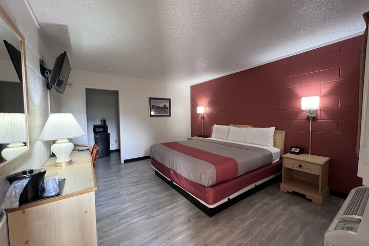 Room 29 of 35