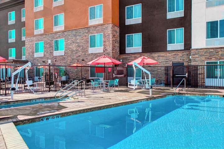 Pool 3 of 25