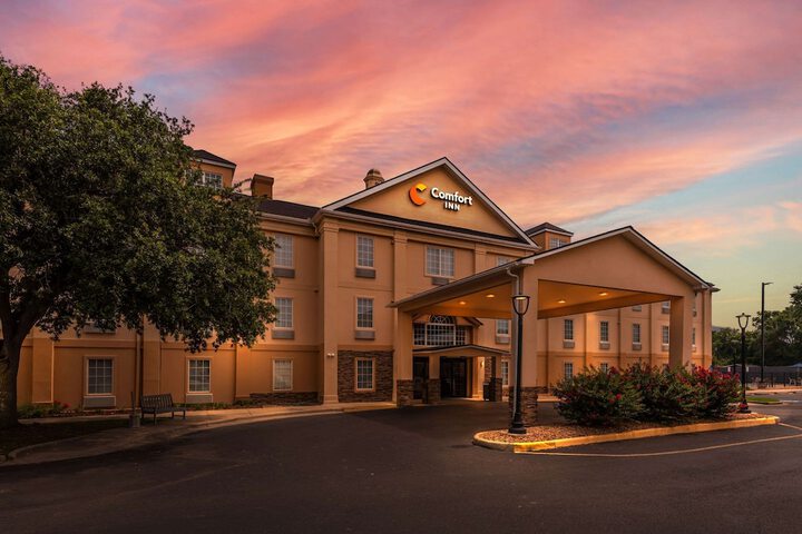 Hotel 4 of 54