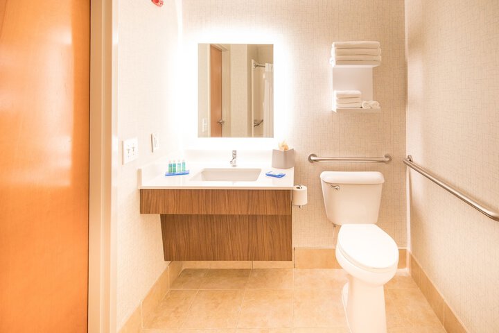 Room 14 of 47