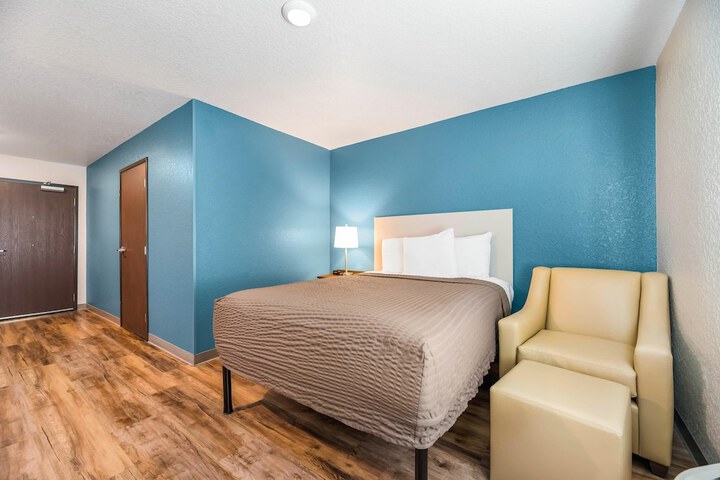 WoodSpring Suites Davenport FL