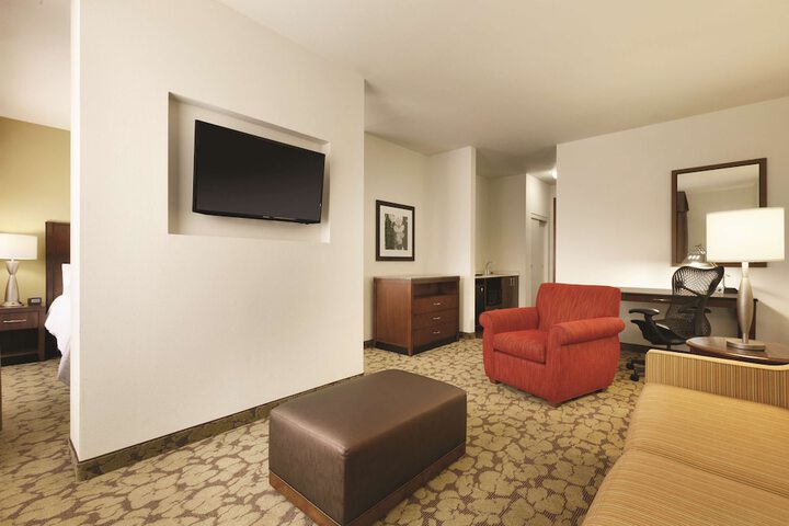 Hilton Garden Inn Rochester Downtown NY