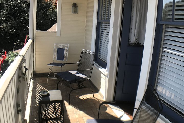 Kennedy Manor B & B