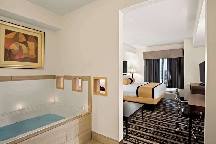 Best Western Plus Rockwall Inn & Suites