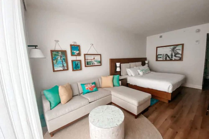 Room 12 of 29