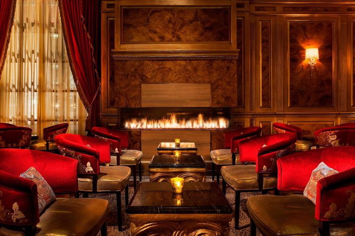 Lounge 105 of 114