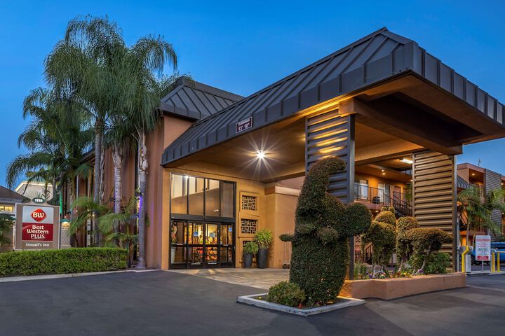 Hotel 2 of 54